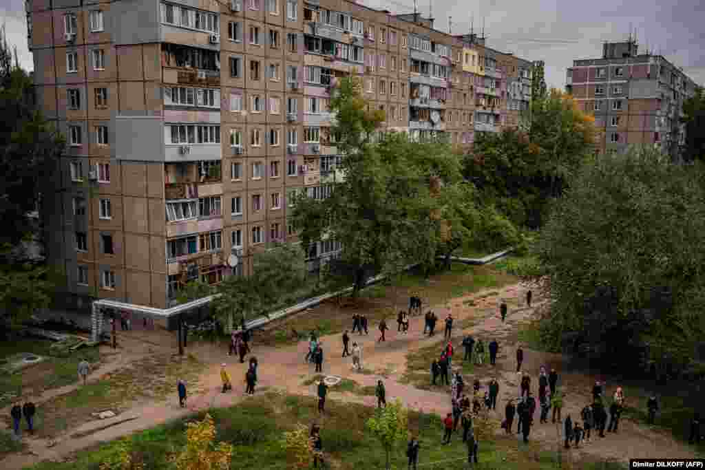 Дніпро було логістичним центром для гуманітарної допомоги та приймальним пунктом для цивільних, які виїжджали з лінії фронту&nbsp;