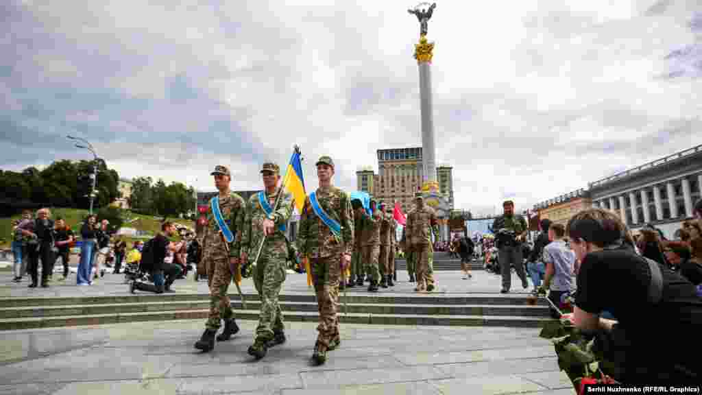 Прощання з Романом Ратушним на майдані Незалежності&nbsp;