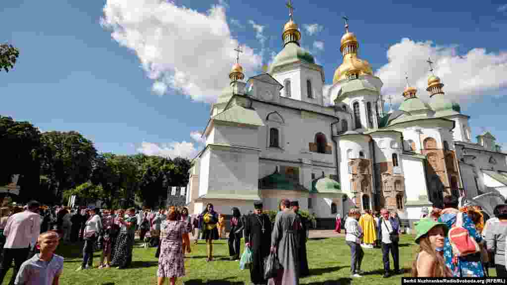 У соборній літургії взяли участь майже 15 тисяч вірян