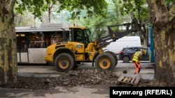 Місто в будівельних лісах: що ремонтують і будують в центрі Сімферополя (фотогалерея)