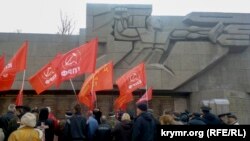 Митинг против политики российского правительства в Севастополе