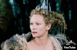 Tilda Swinton "Narnia xronikası" filmində.