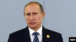 Владимир Путин выступает на саммите G20 в Анталье